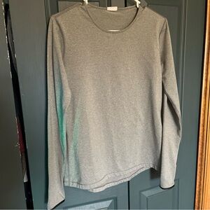 NIKE long Sleeved Women’s Large Running Shirt. Thumb Slits Grey